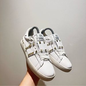 Rockstud Untitled Sneakers in Calfskin Leather • US7.5 / EU38